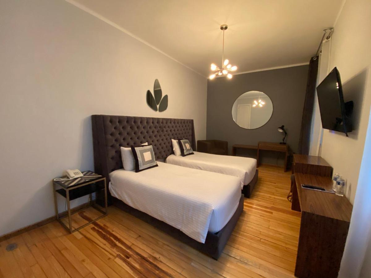 Standard Twin Room,989937985:JPEG