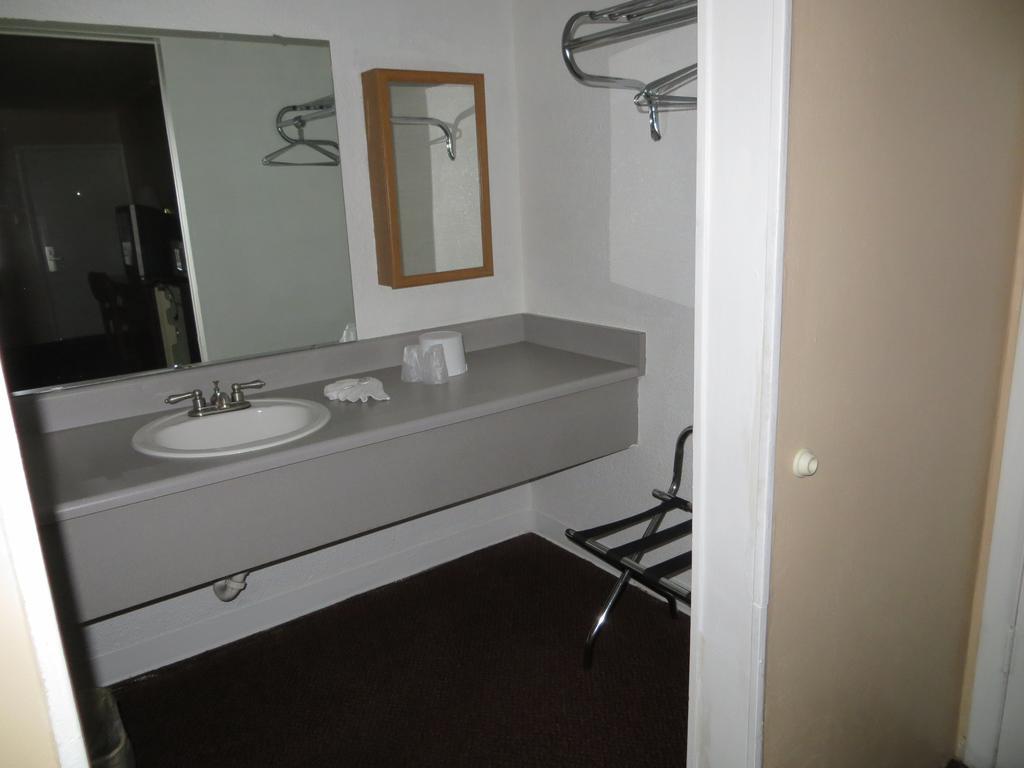Double Room - Disability Access/Non-Smoking,1616429011:JPEG