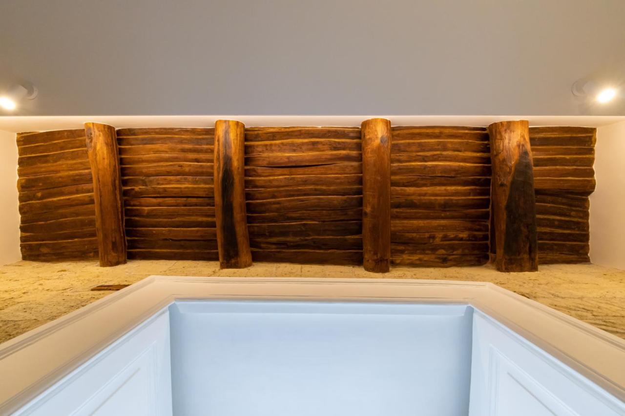 King Room with Balcony,1204123441:JPEG