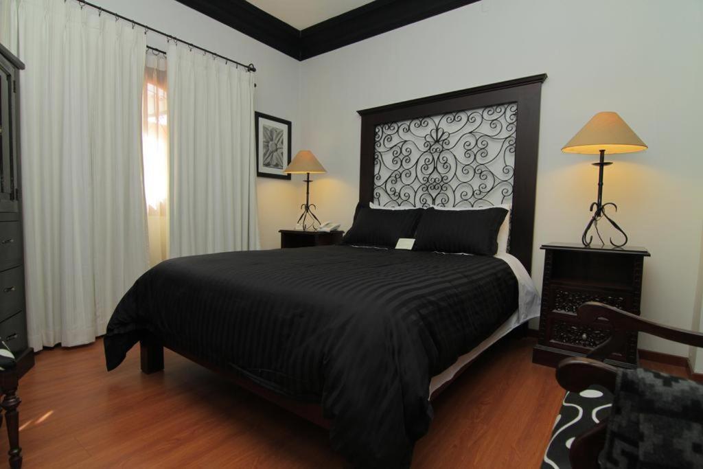 Double Room,1204844245:JPEG