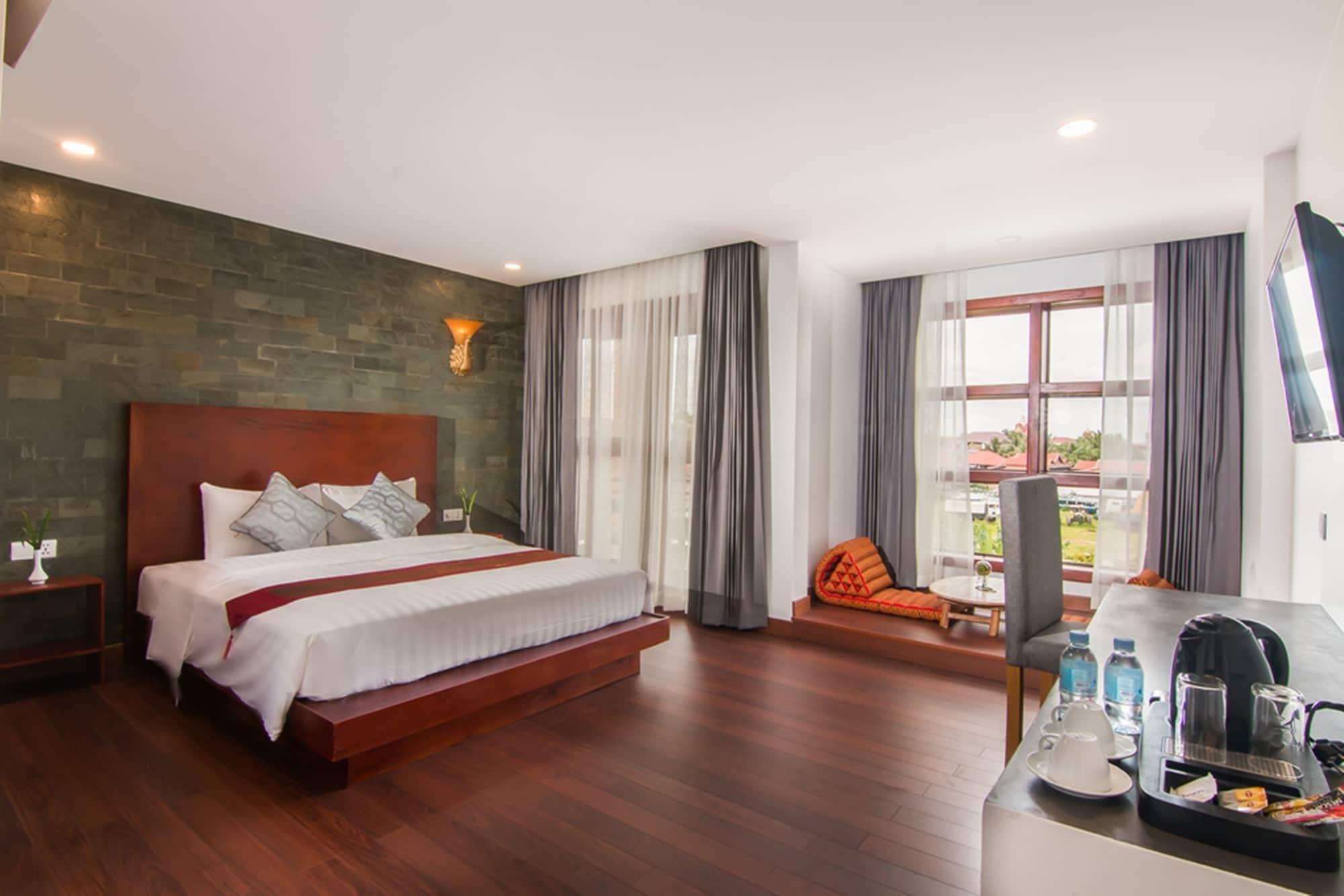 Deluxe Double Room with Balcony