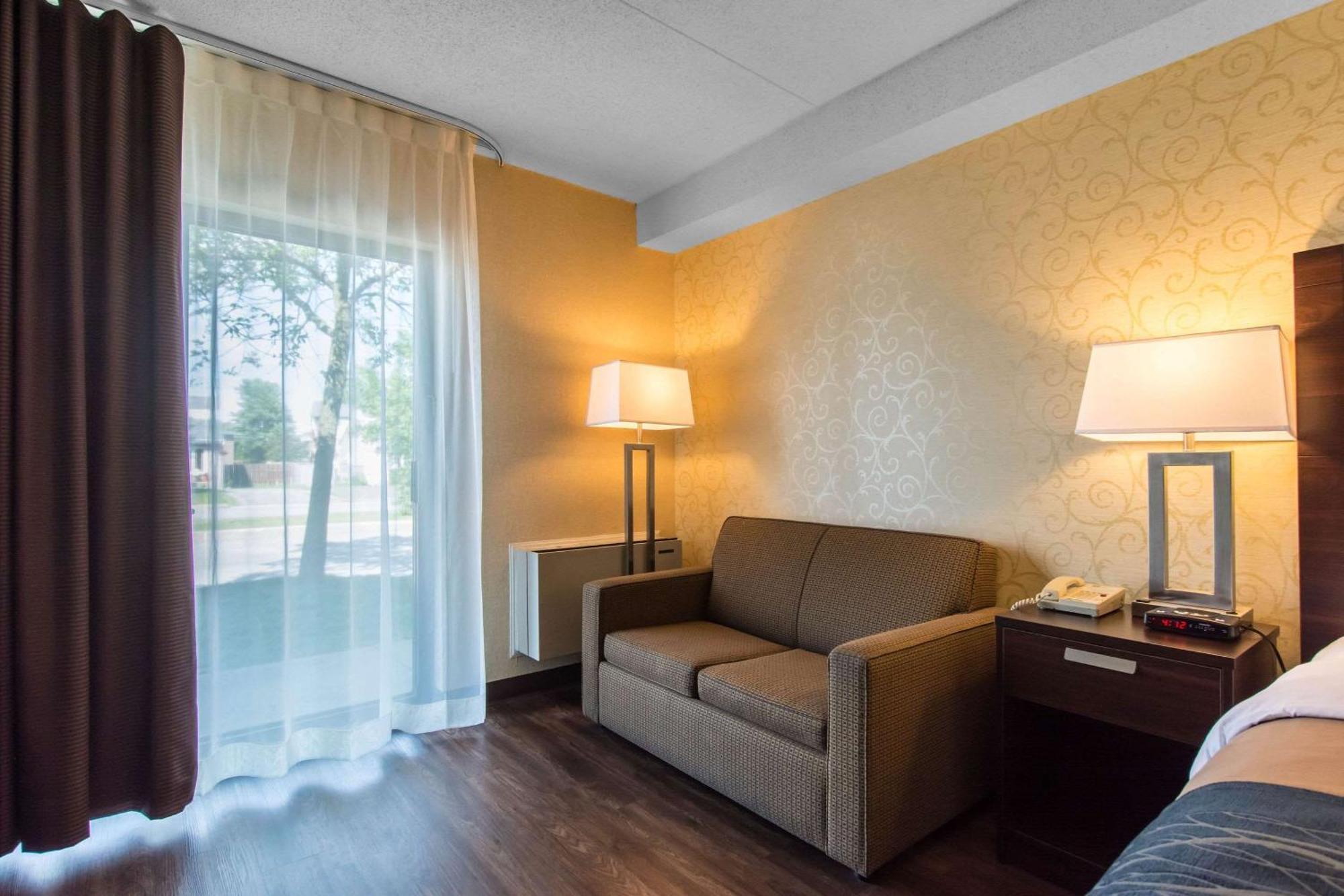 Chambre Lit Queen-Size - Non-Fumeurs
