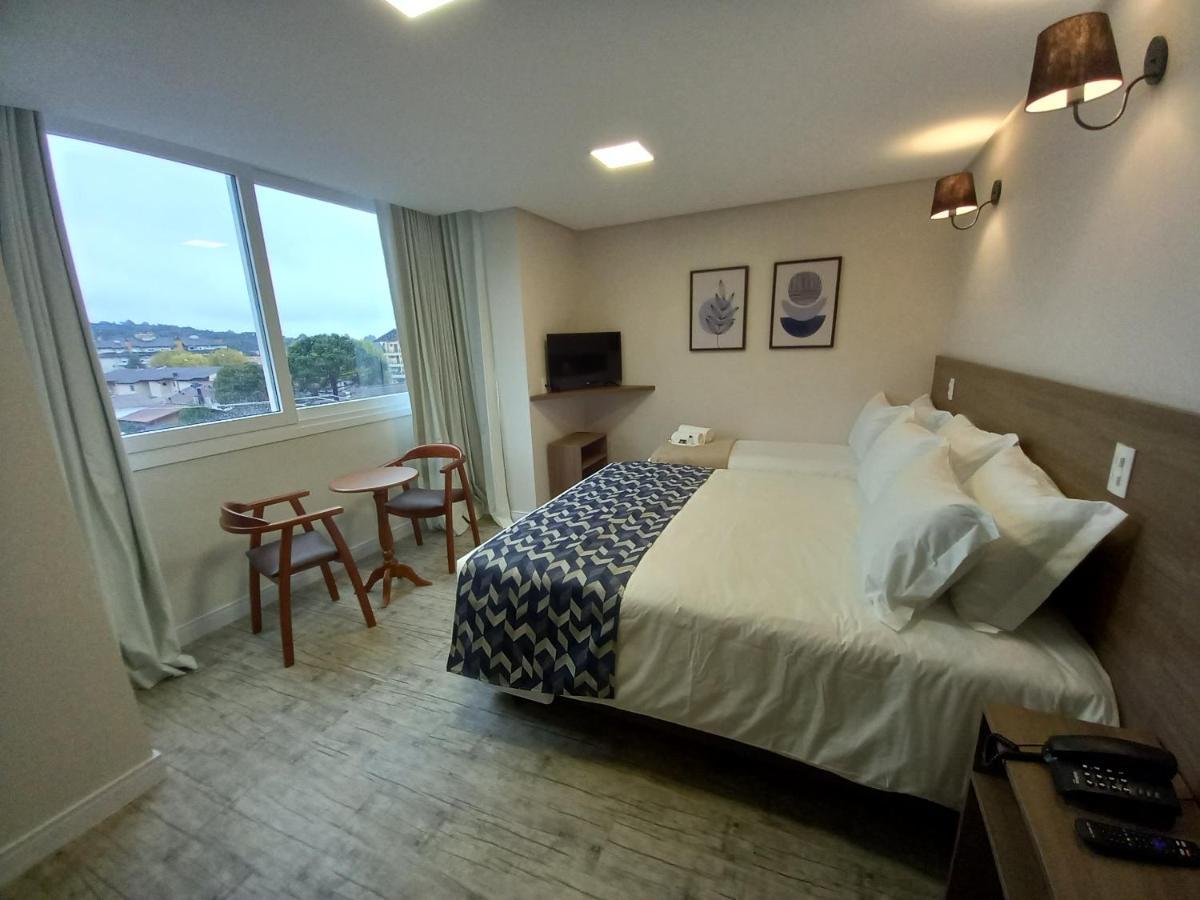 Triple Room with City View,1743556995:JPEG