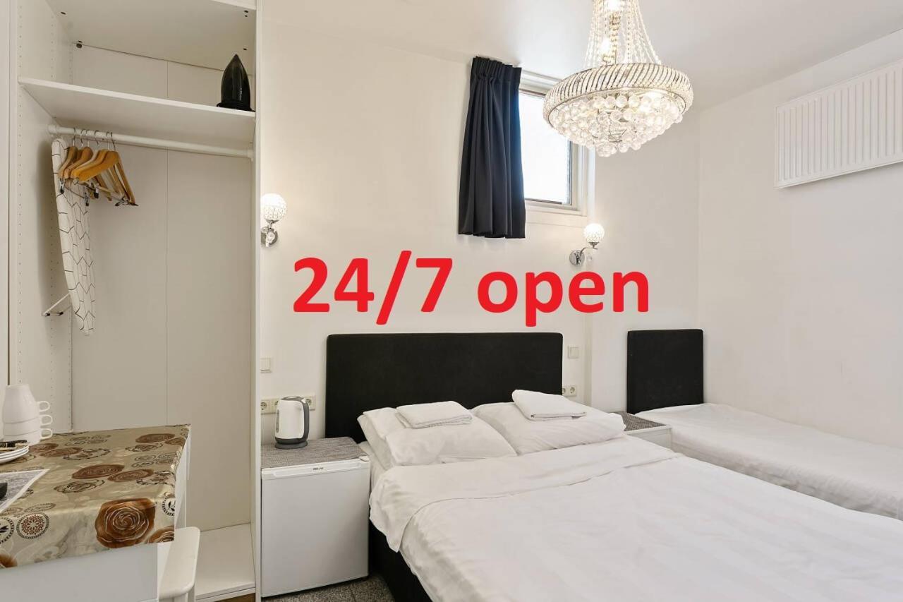 Compact Triple Room,1554286405:JPEG