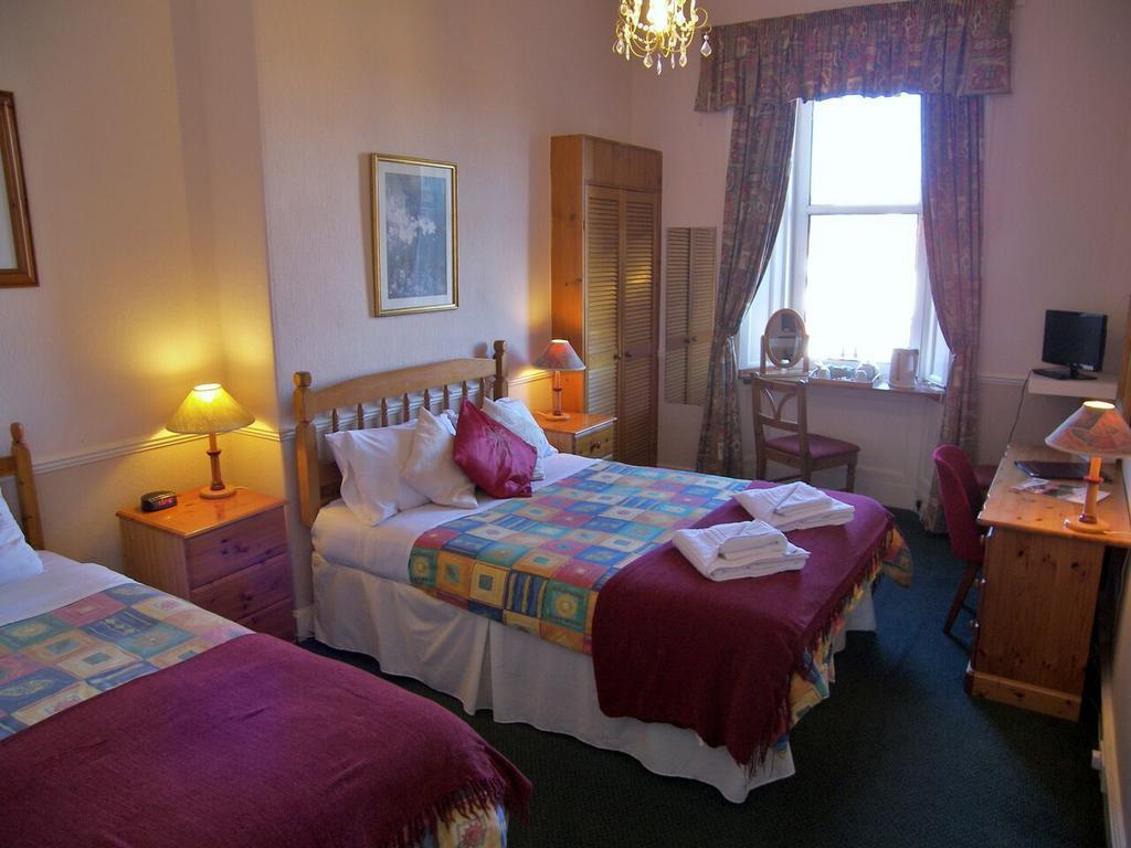 Comfort Triple Room with Shower,139234275:JPEG
