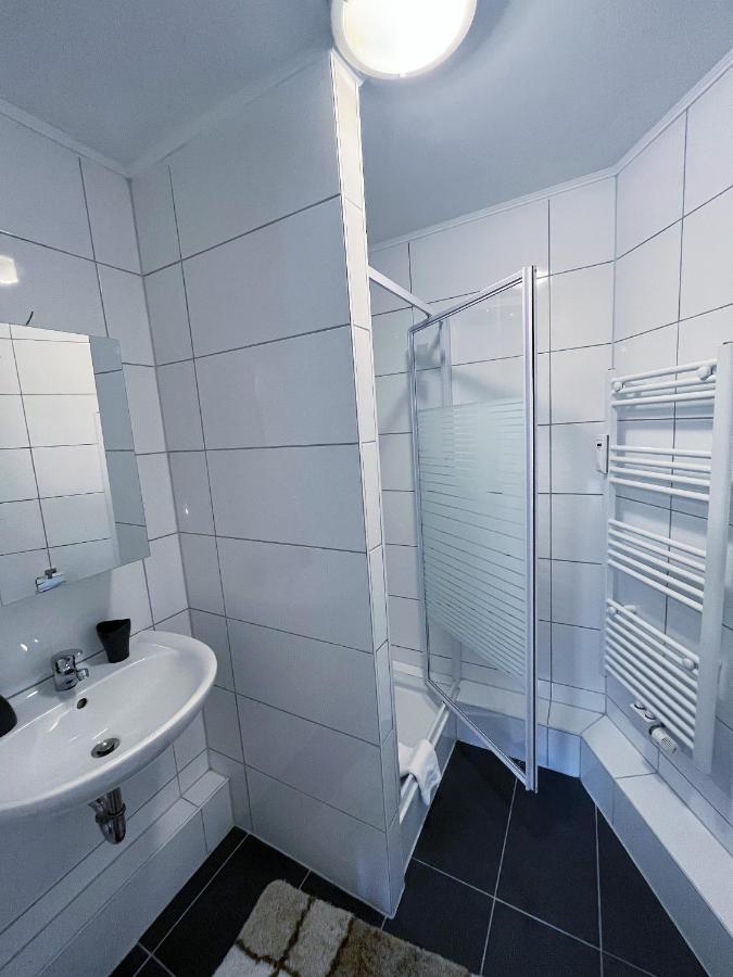 Single Room Bathroom