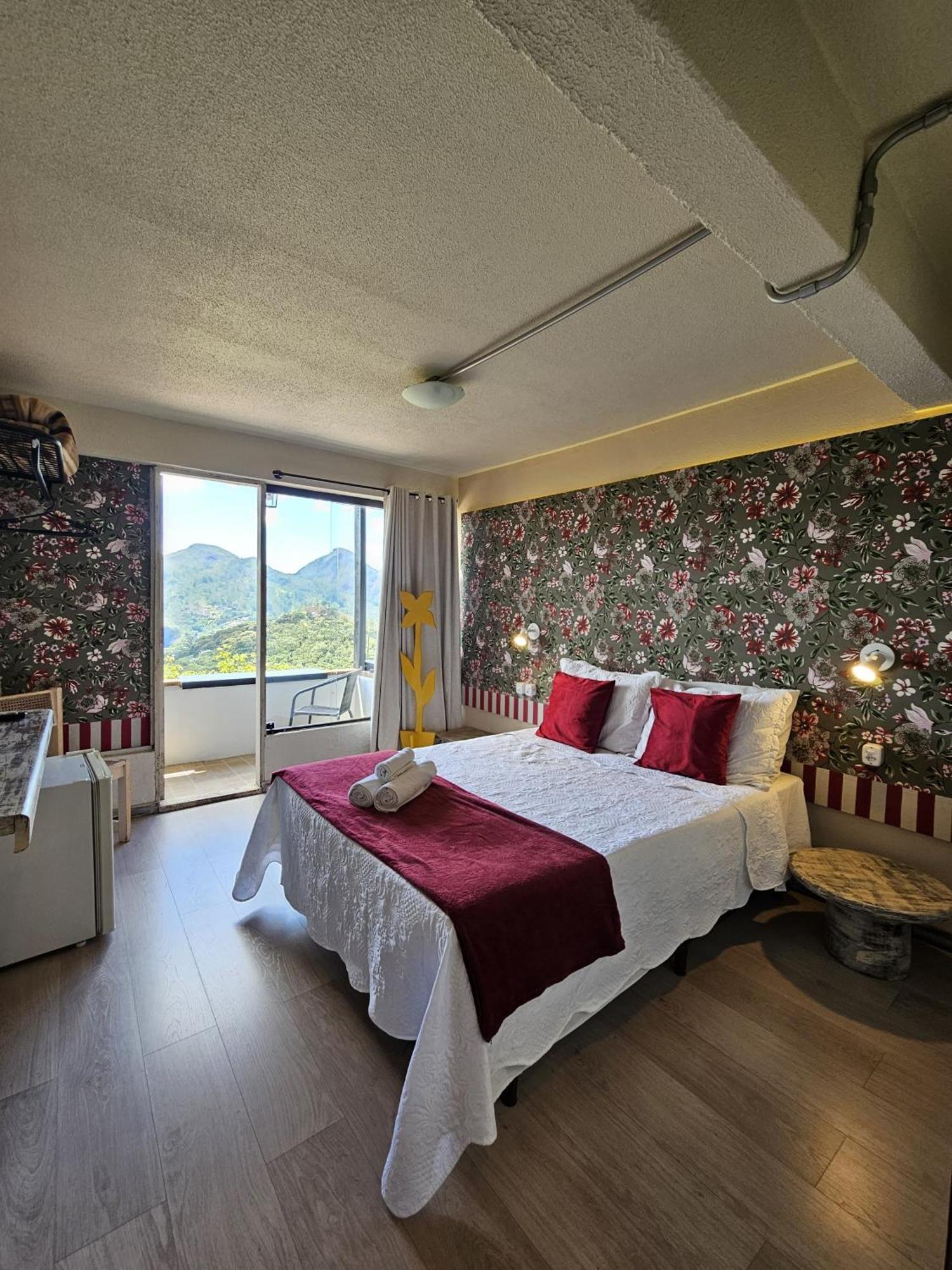Junior Suite Mountain View