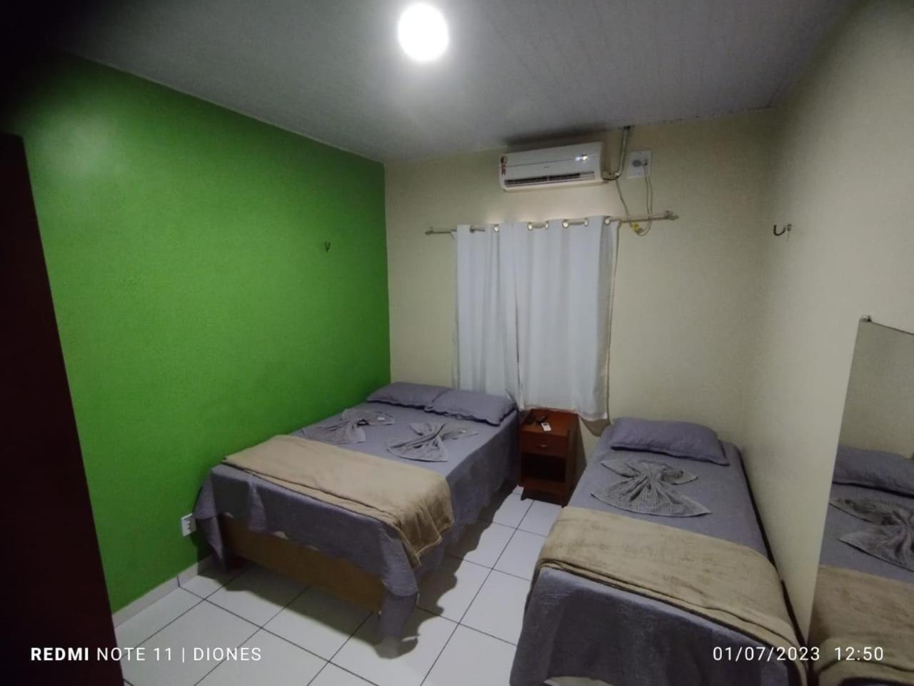 Comfort Triple Room Shower