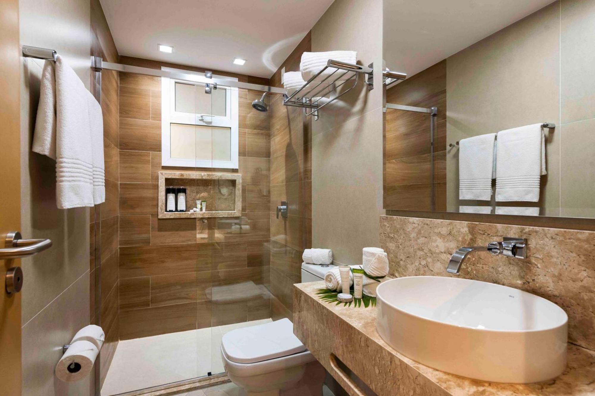 Quarto Duplo Deluxe com Vista Mar e Piscina Privada