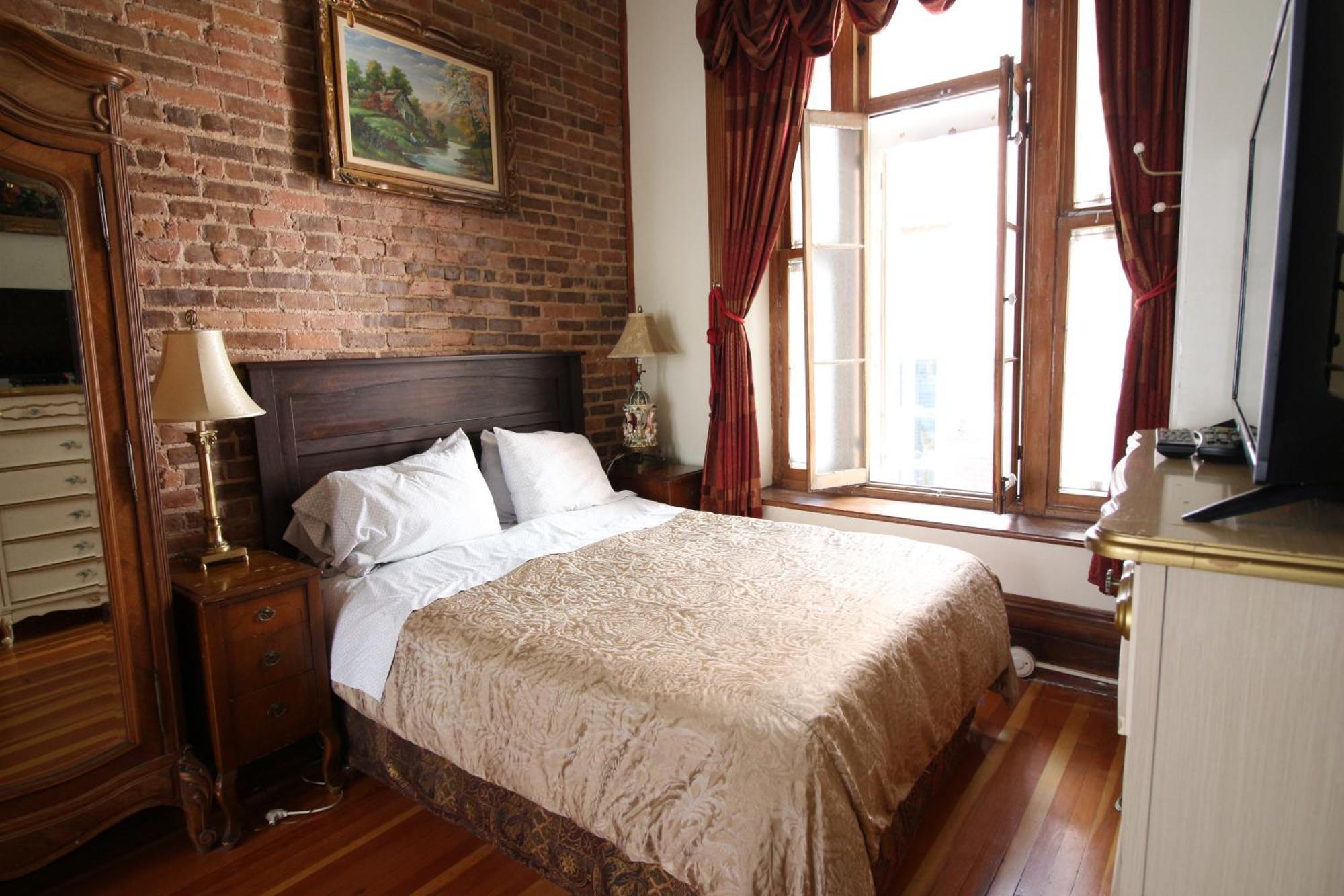 Superior Queen Room