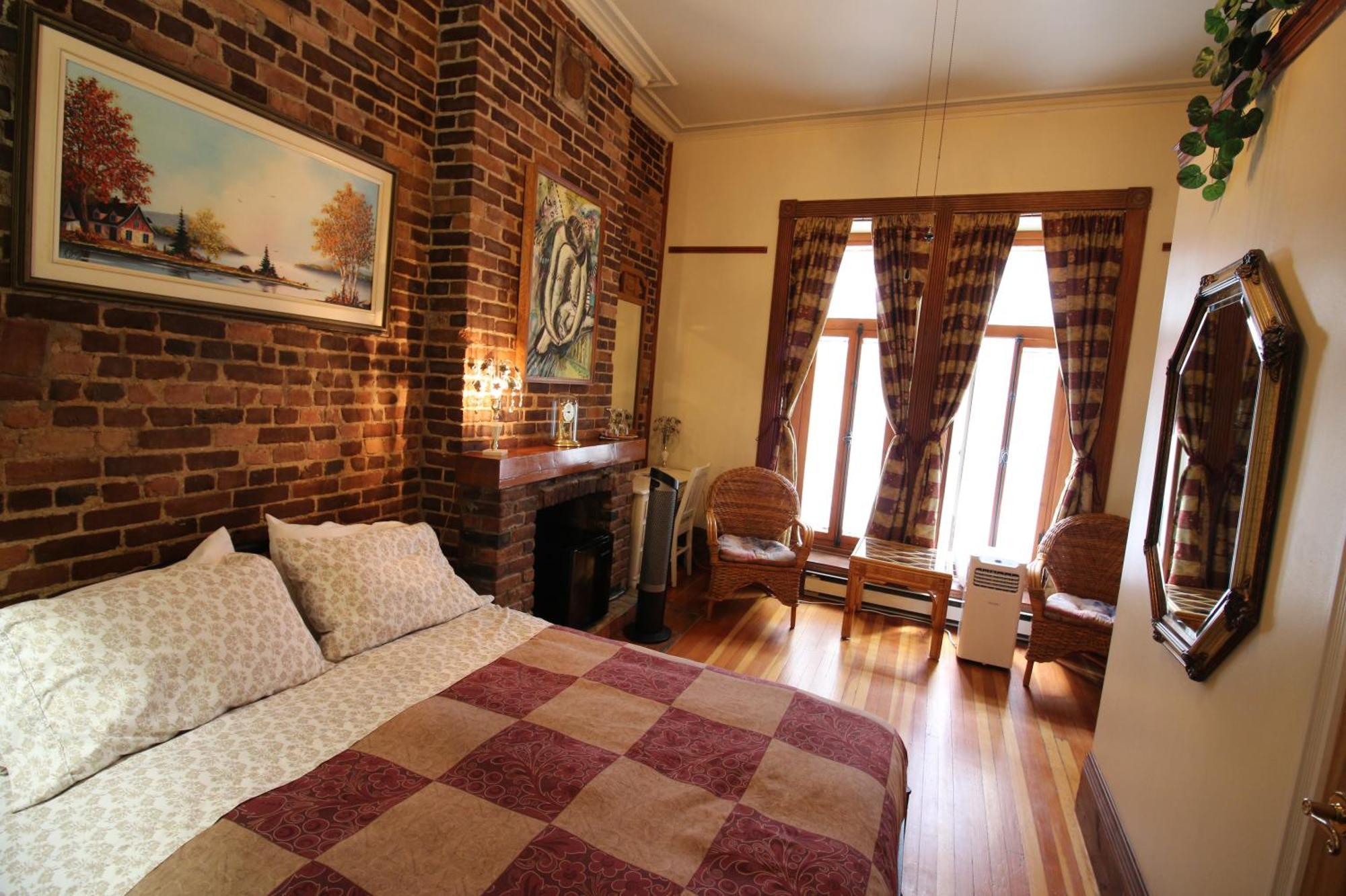 Superior Queen Room