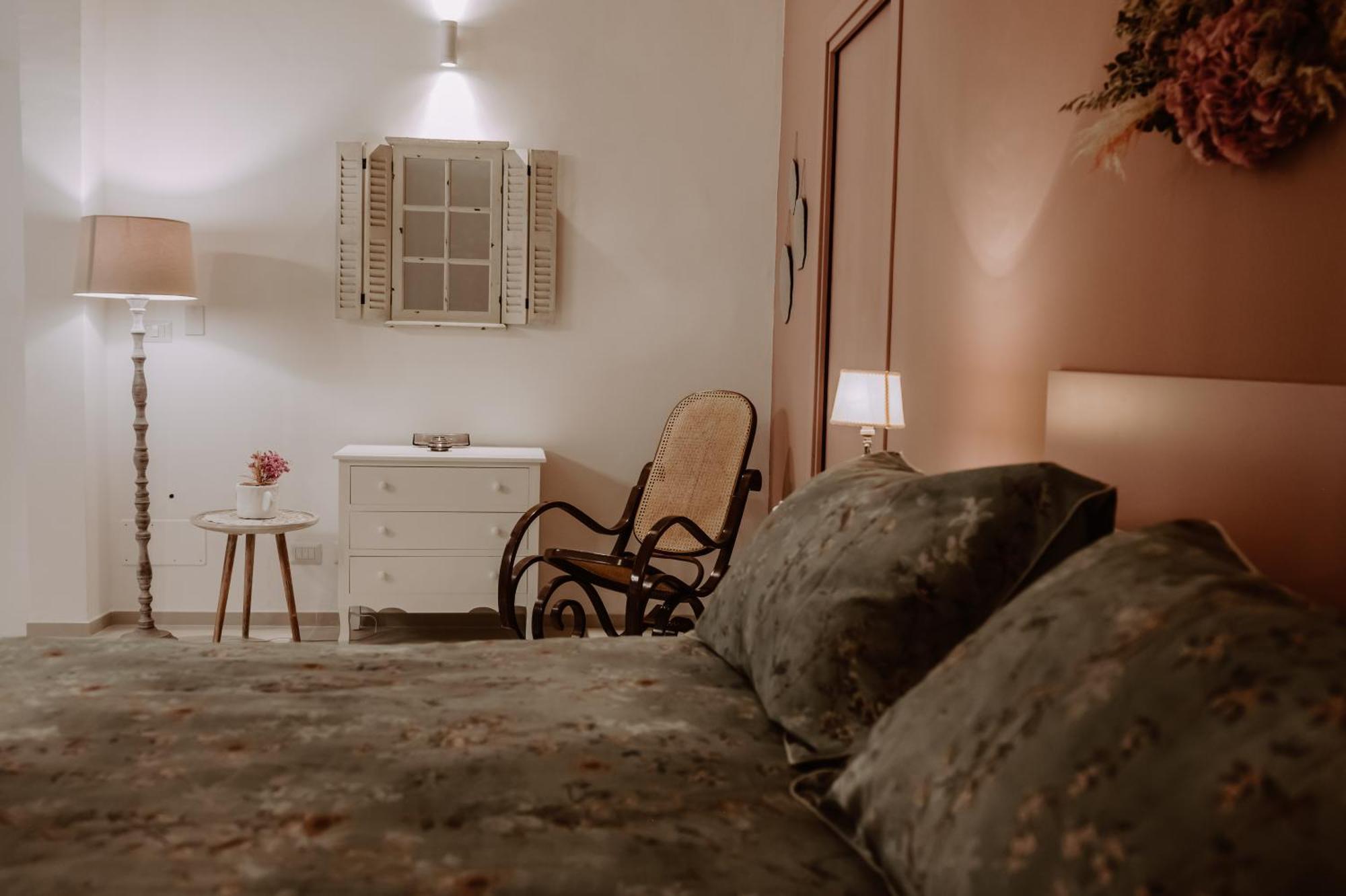 One-bedroom Loft Apartment,1591576232:JPEG