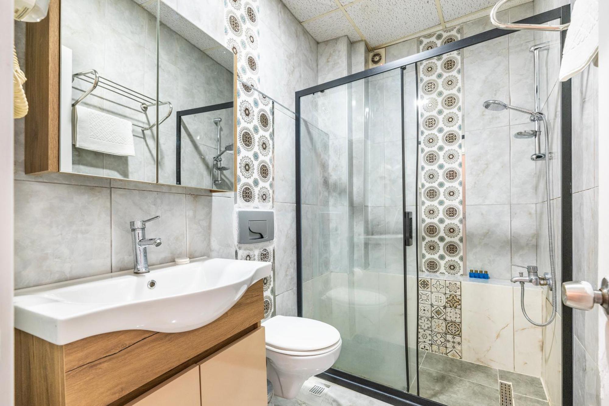 Triple Room,1618317385:JPEG