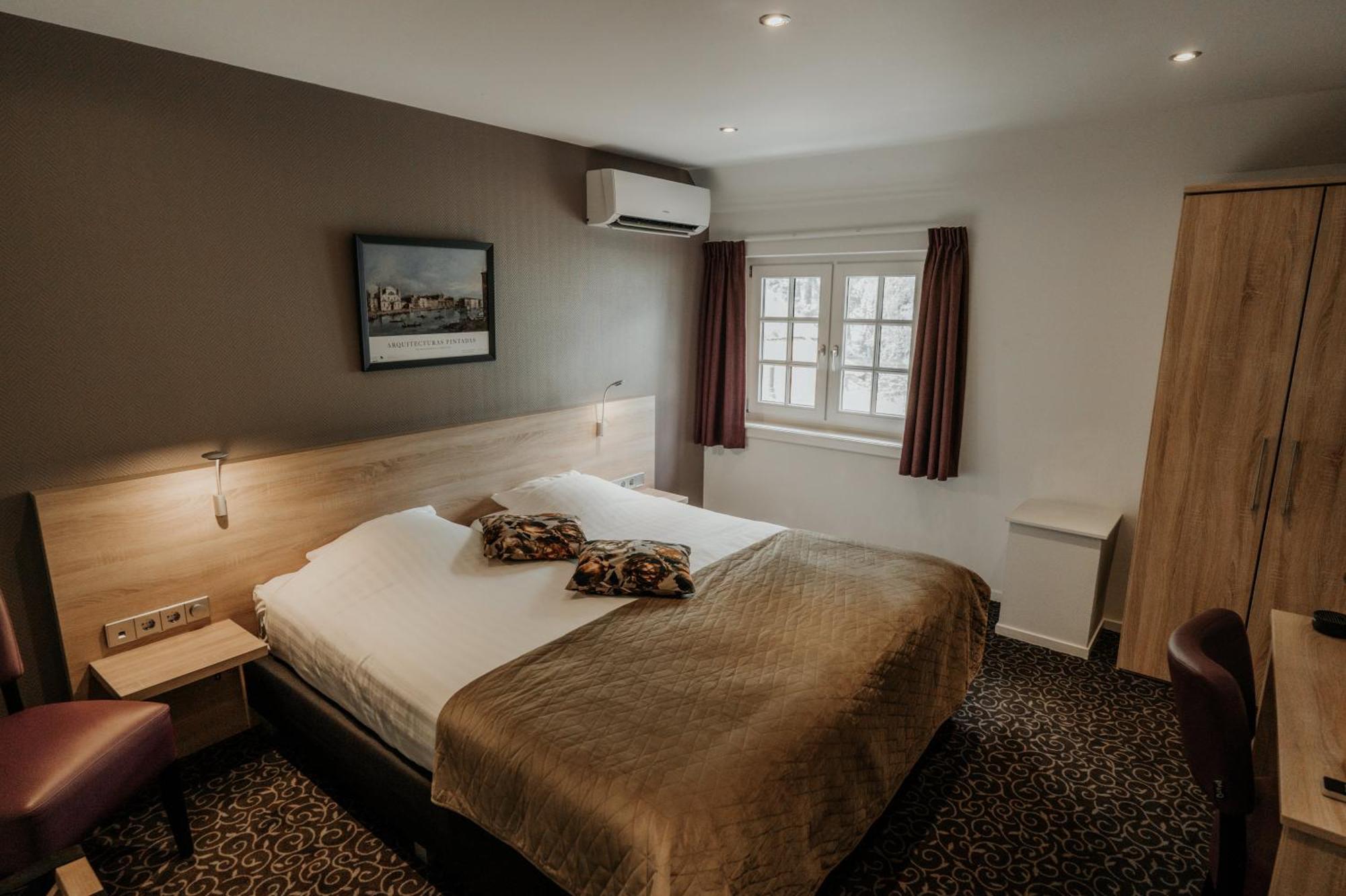 Double Room,1621425474:JPEG