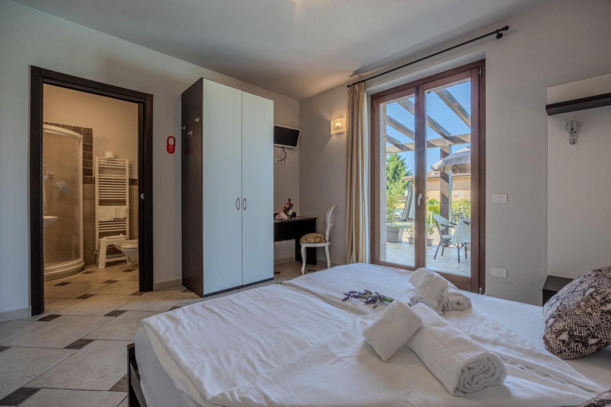 Double Room,1624327018:JPEG