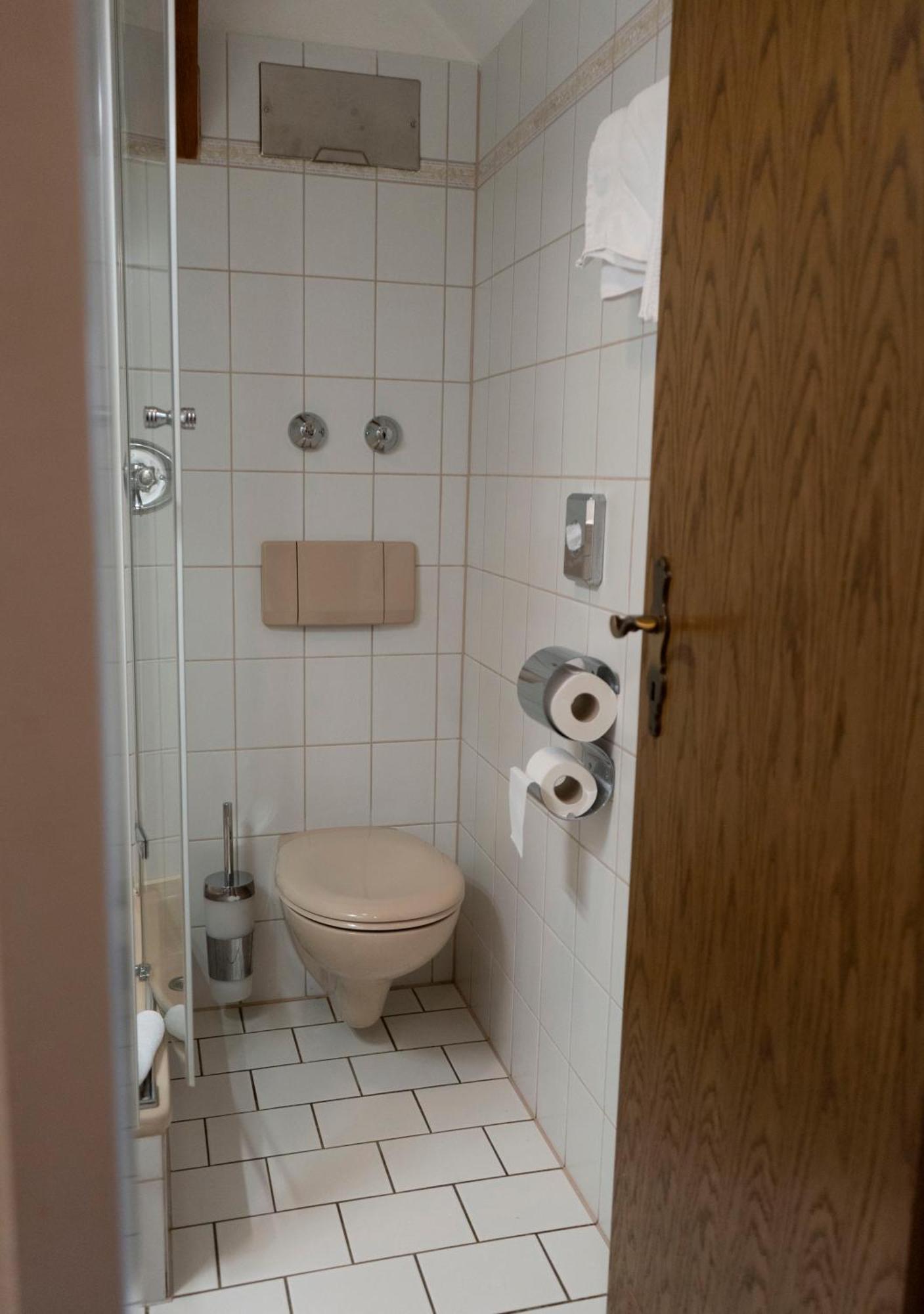 Single Room Private Bathroom