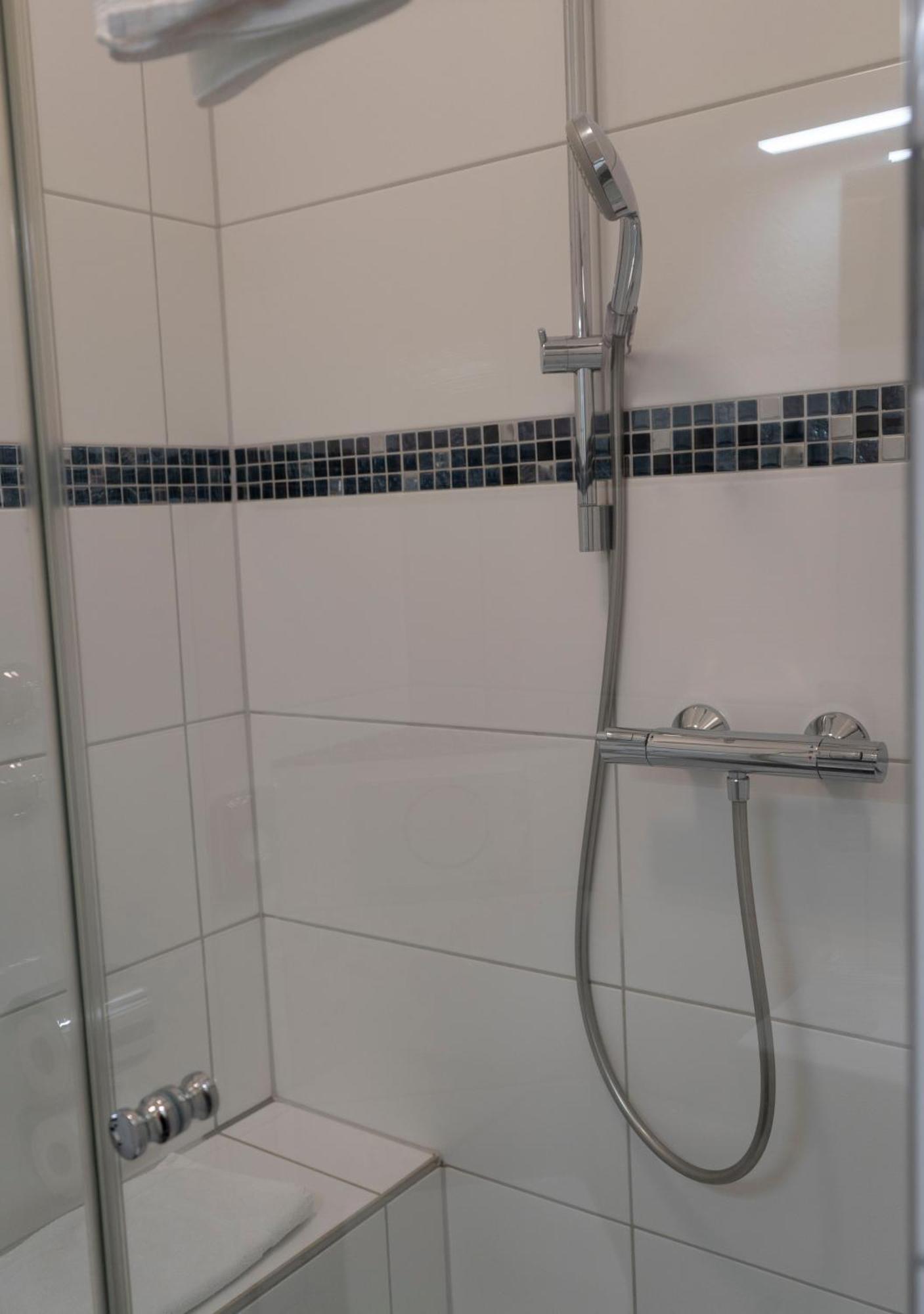 Single Room Bathroom