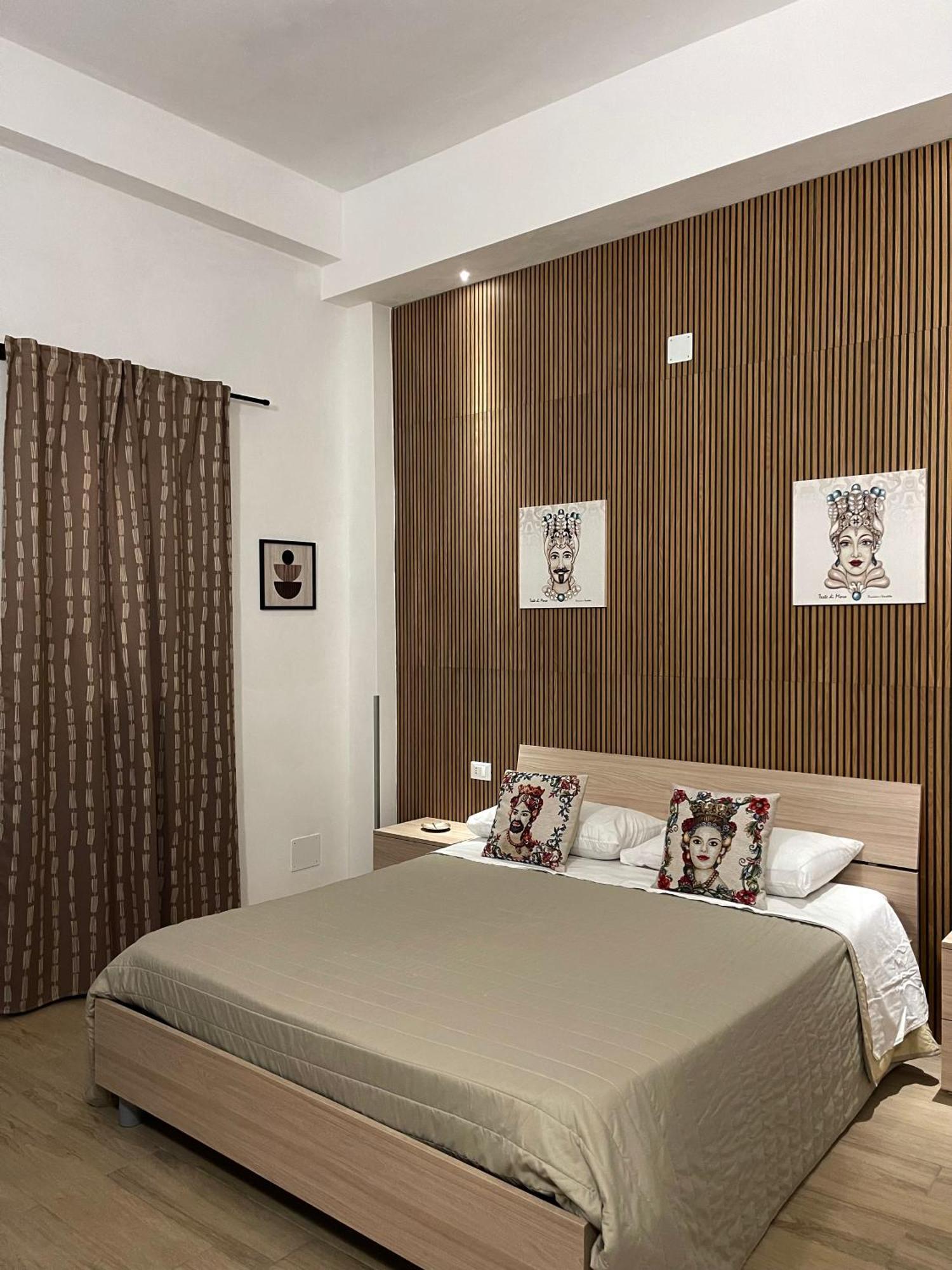 Double Room Private Bathroom