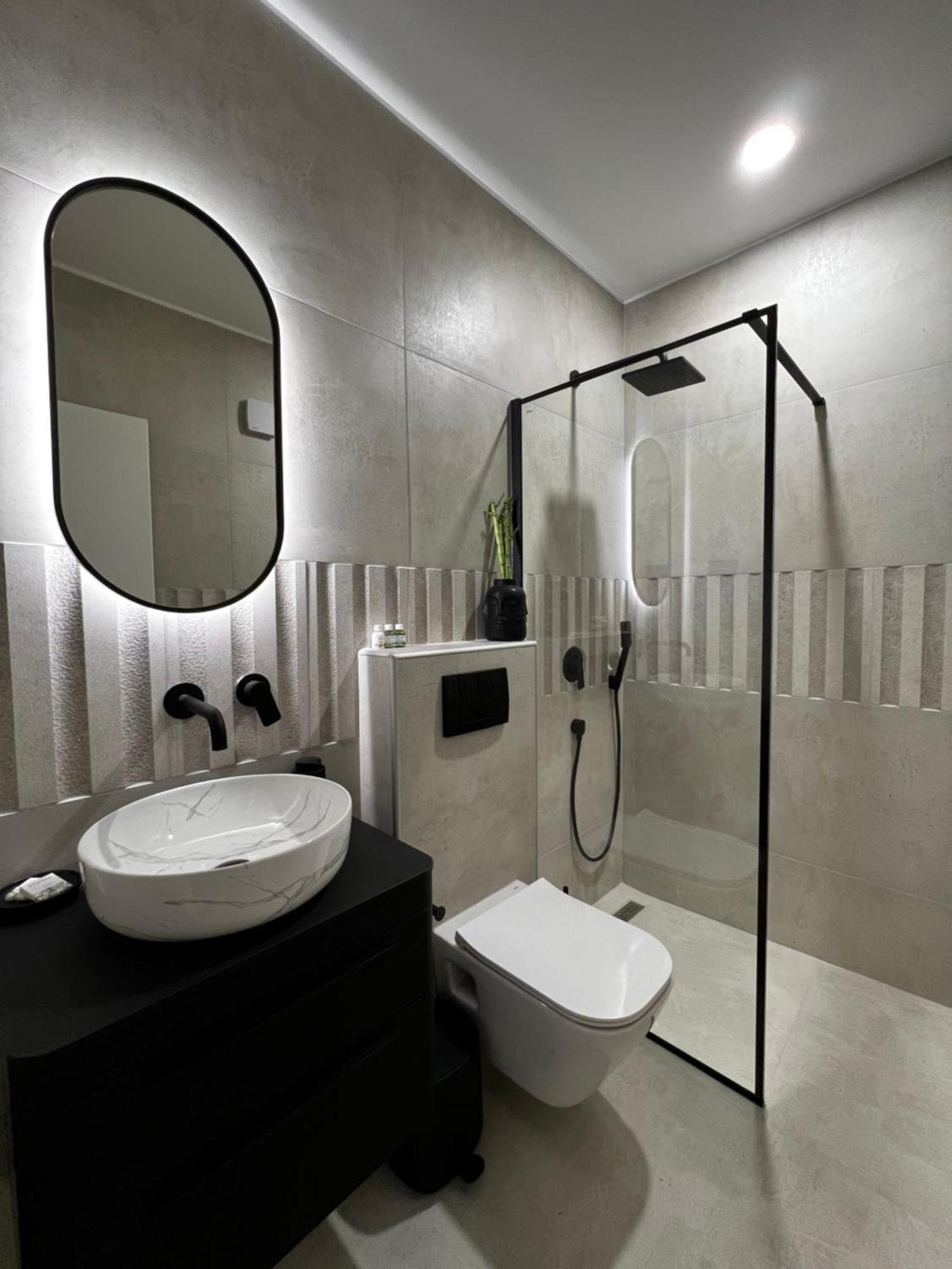 Queen Room Spa Bath