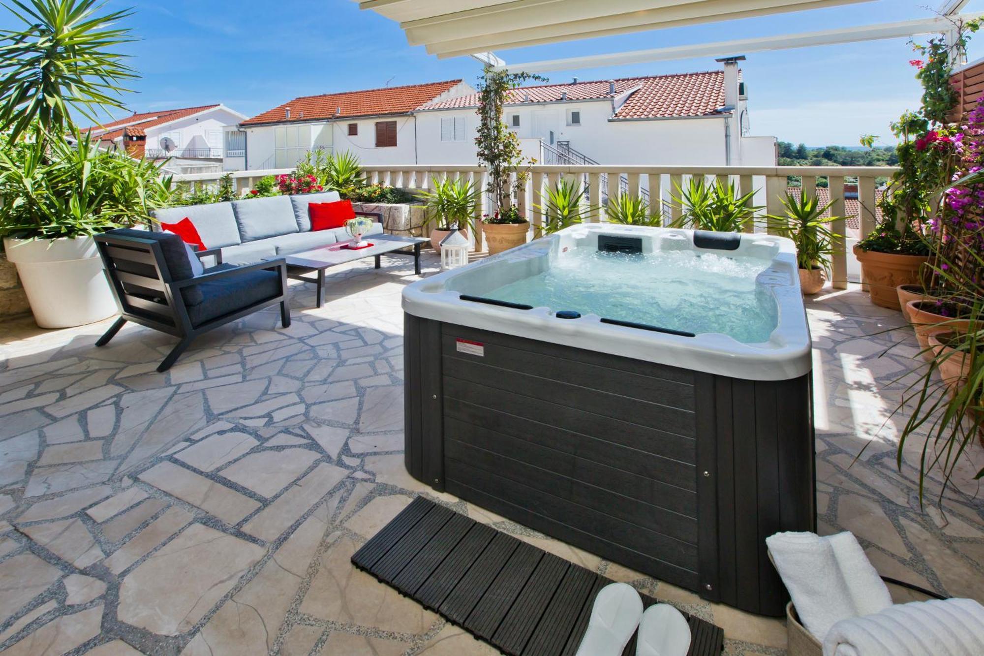 King Room Spa Bath