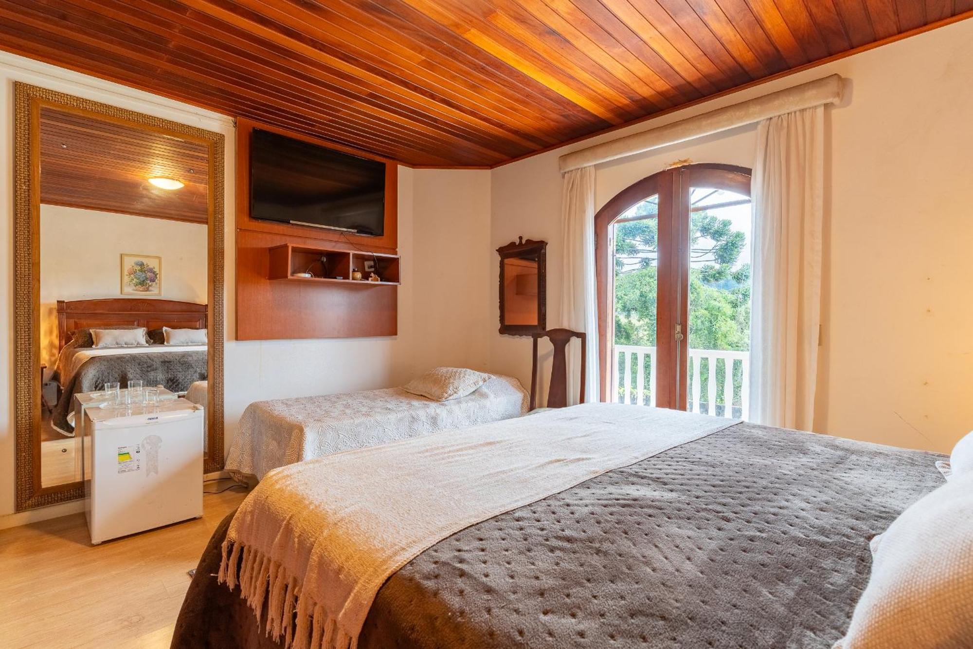 Triple Room,1666039471:JPEG