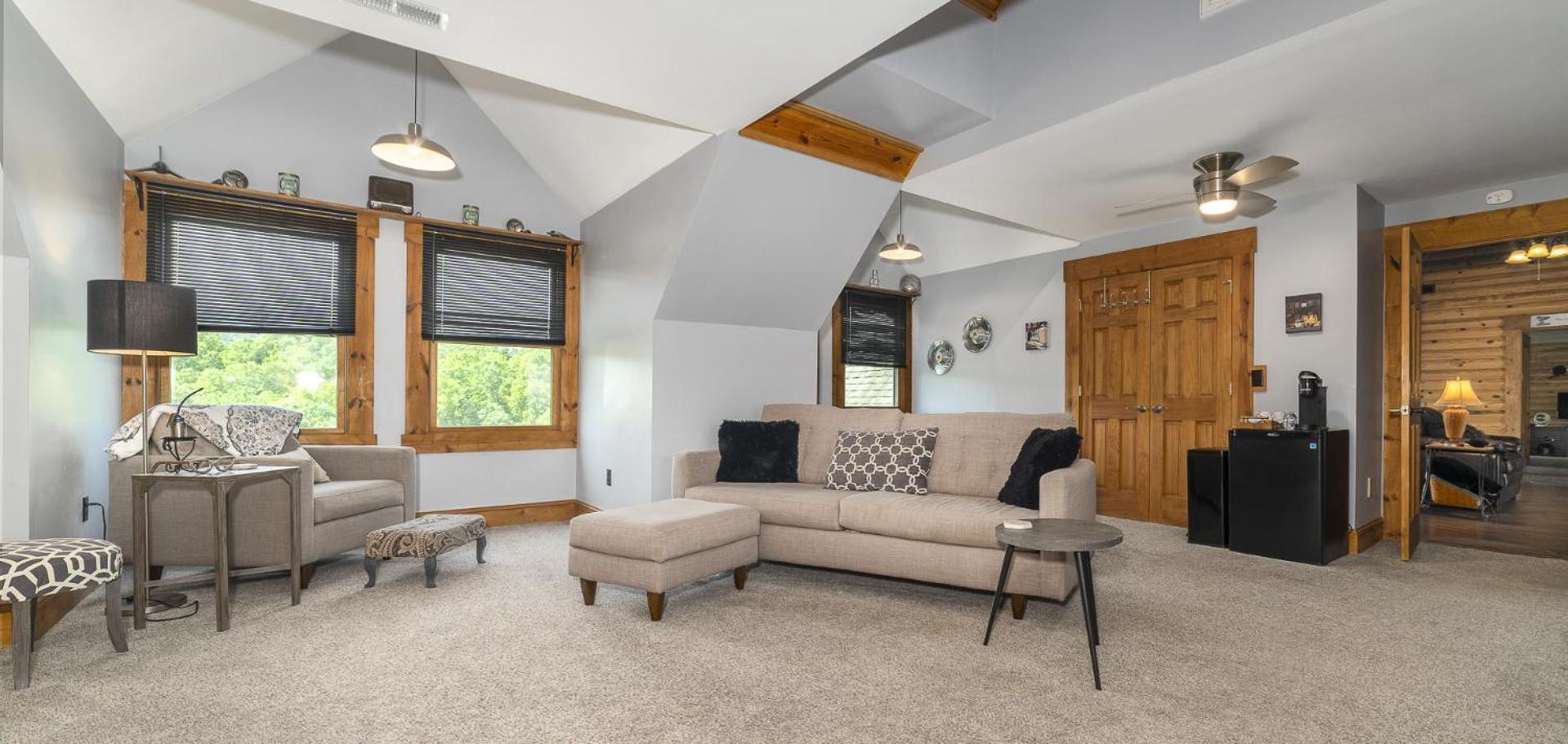 King Room with Mountain View