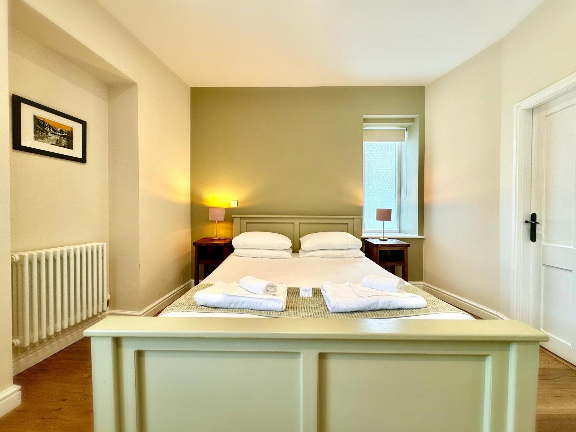 Superior King Room,1743214803:JPEG