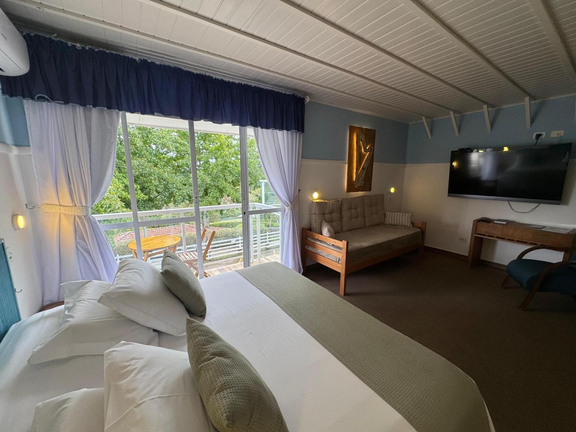 Quarto Triplo com Vista