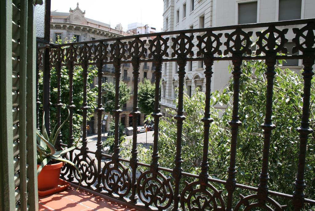 Large Exterior Double Room with private bathroom and balcony,227237789:JPEG