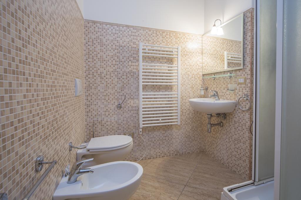 Camera Tripla Comfort