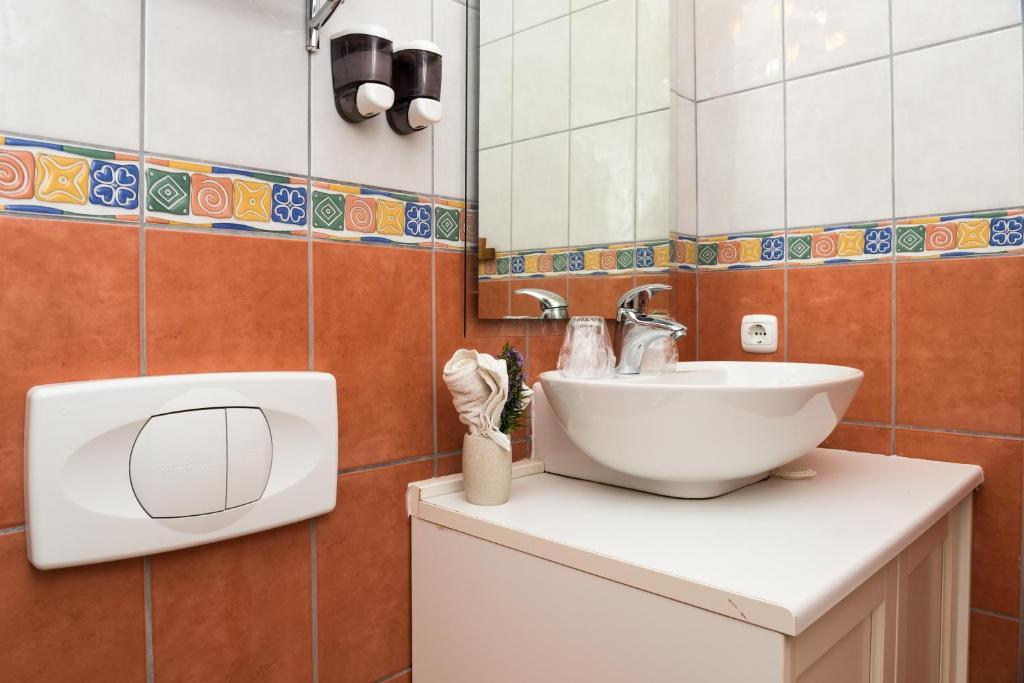 Twin Room,56438071:JPEG