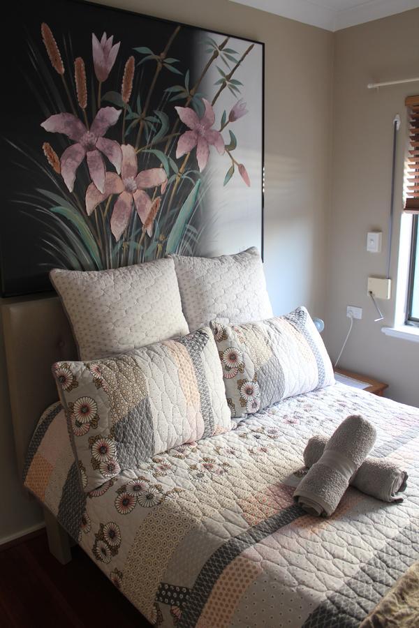 Budget Double Room,609135432:JPEG
