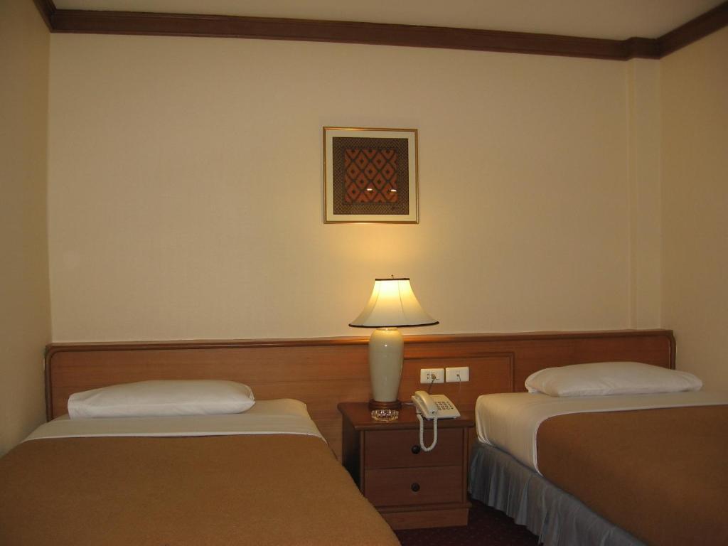 Standard Twin Room
