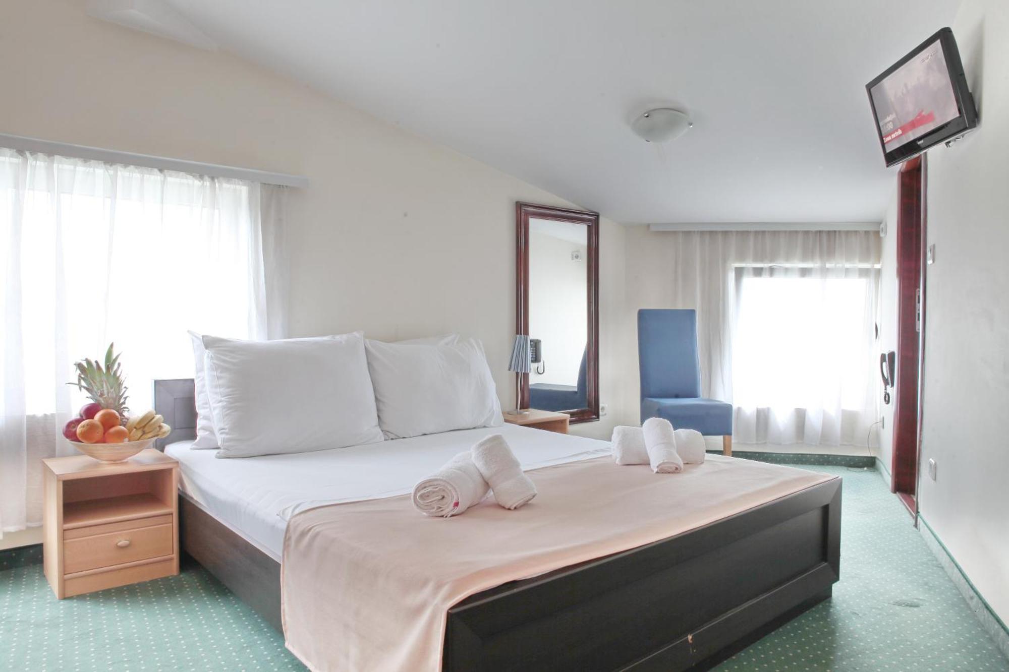 Economy Double Room,1213553170:JPEG