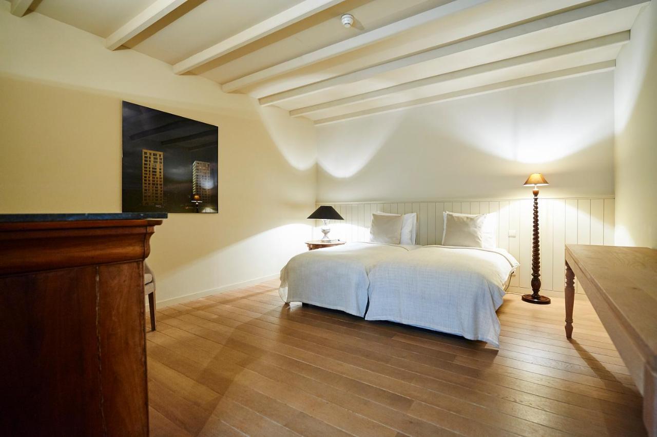 Twin Room,1705015543:JPEG