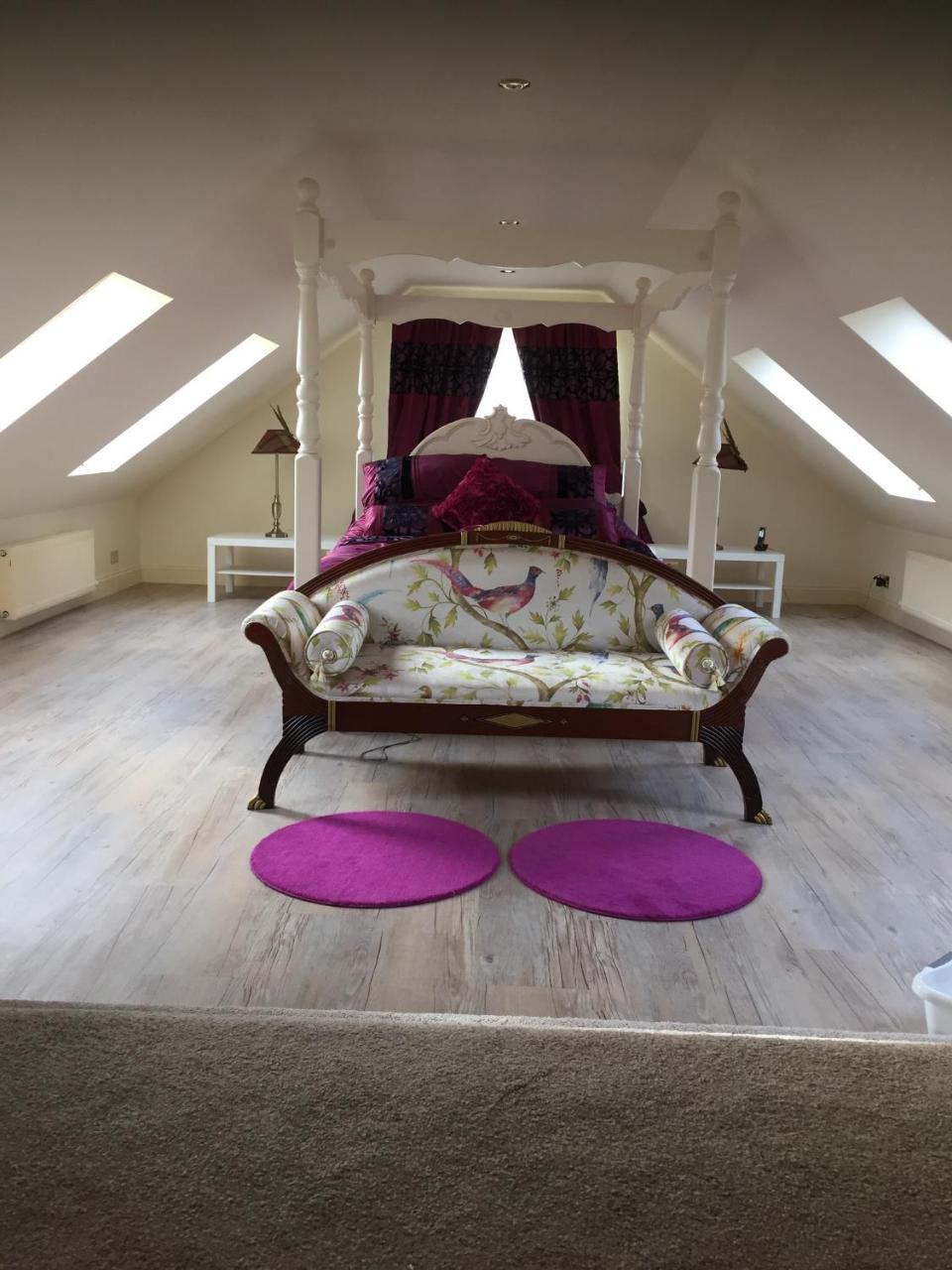 Deluxe King Suite