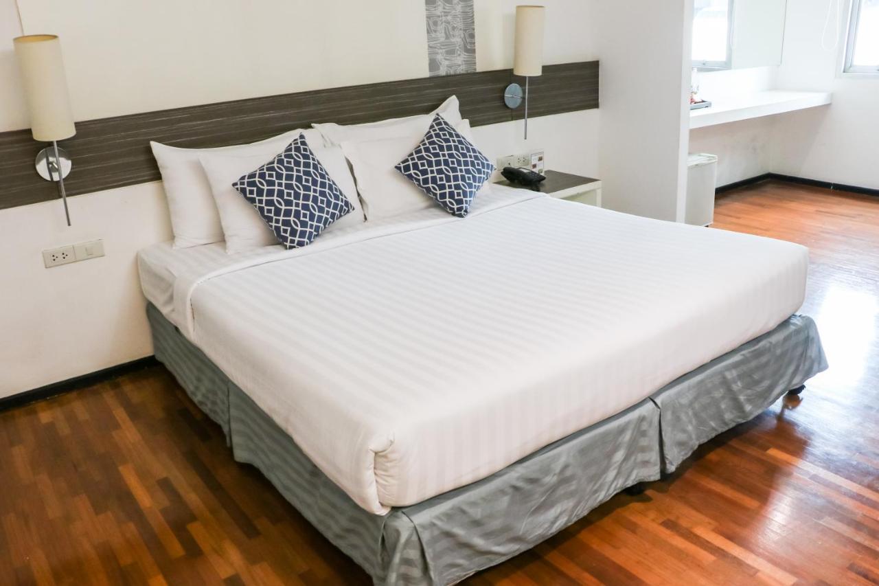 Executive King Room with Bath Tub