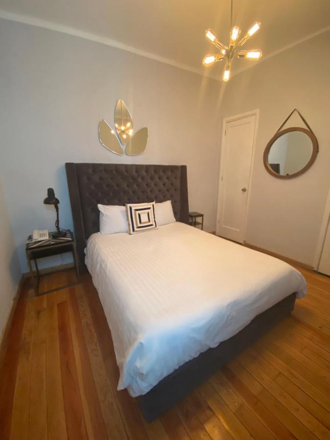 Standard Suite,997824288:JPEG