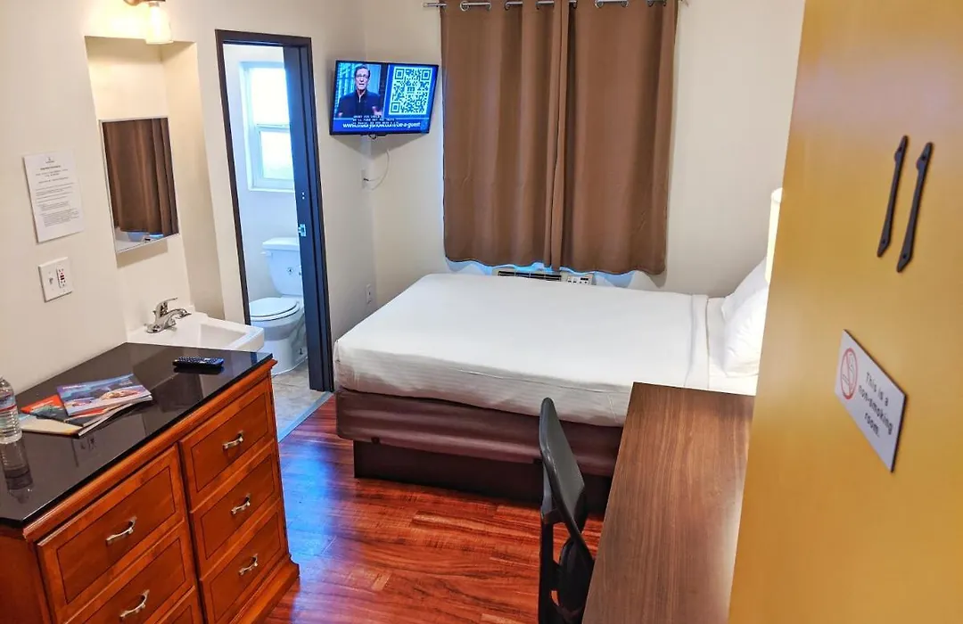 Anchor Pointe Inn-1