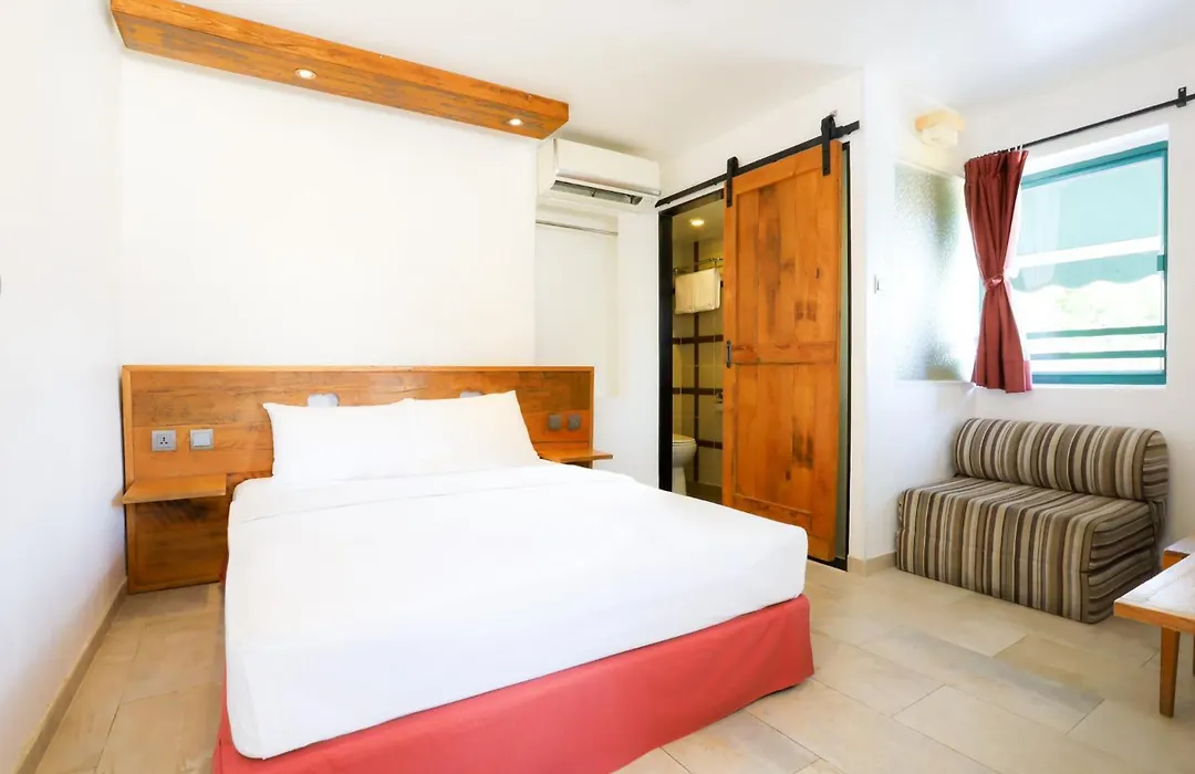 B & B Cheung Chau-1
