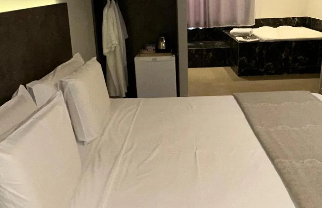 Hotel Rancho Verde-1