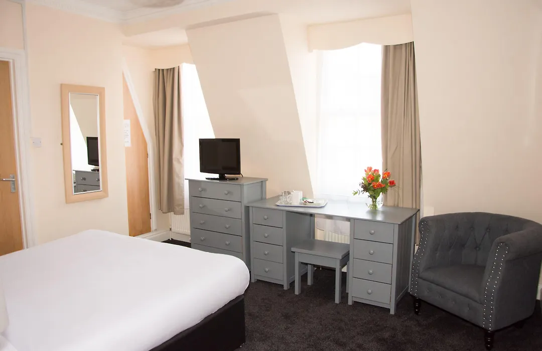Castle Park Hotel-1