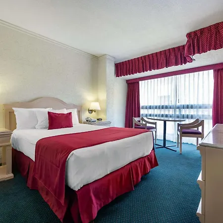 Quality Inn Aguascalientes-3