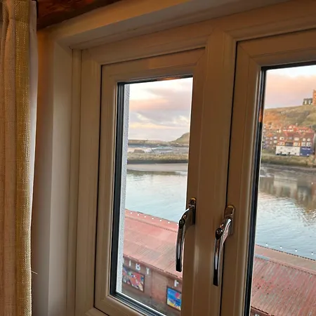 Harrys Whitby-2