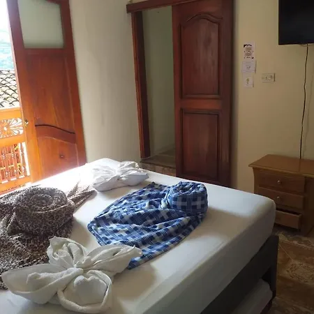 Hostal La Casa De Los Sueños-2
