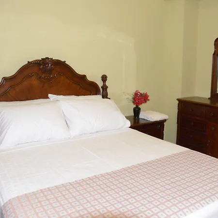 Smile Back B&B-3