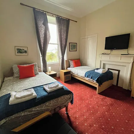 Airdenair Guest House-2