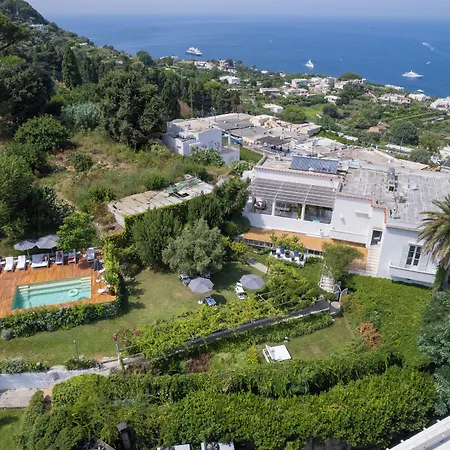 Villa La Pergola Capri-3