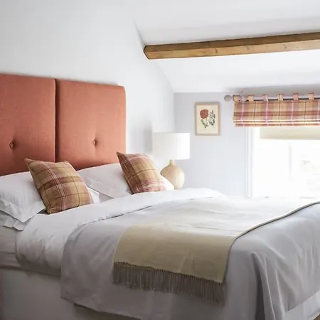 The Angel Inn, Petworth-3
