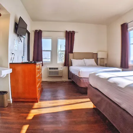 Anchor Pointe Inn-3
